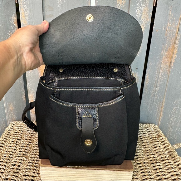 Dooney & Bourke Vintage Alto Leather Nylon Happy Crossbody Saddle Bag Black - Picture 9 of 16